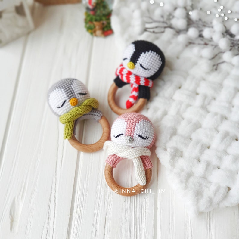 PATTERN ONLY: Penguin baby rattle Christmas ornament Penguin amigurumi toy PDF Crochet Pattern in English, Spanish, French zdjęcie 9