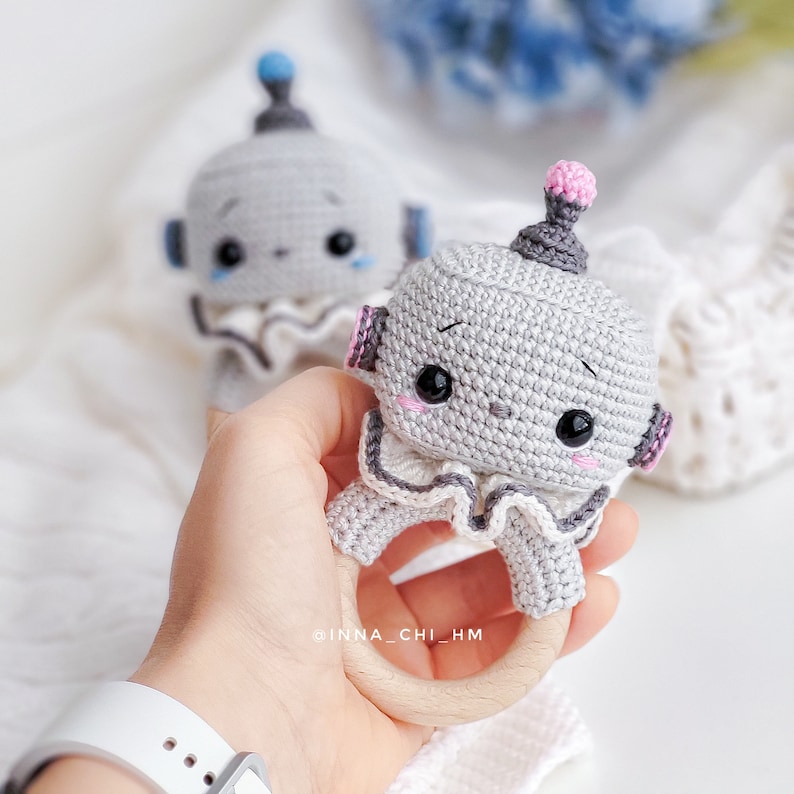 PATTERN ONLY: Robot baby rattle Robot amigurumi toy Diy Robot gift for kid Easy To Follow PDF Pattern in English, Spanish zdjęcie 6