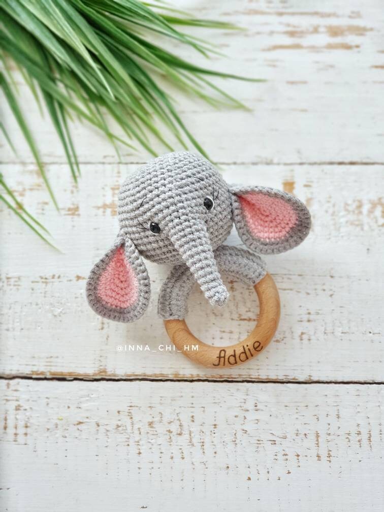 Uncinetto di elefante in miniatura - piccola bambola all