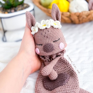 SOLO PATRÓN: Kangaroo Lovey / Kangaroo Baby Security Blanket / Diy crochet Kangaroo snuggler / PDF en inglés imagen 7