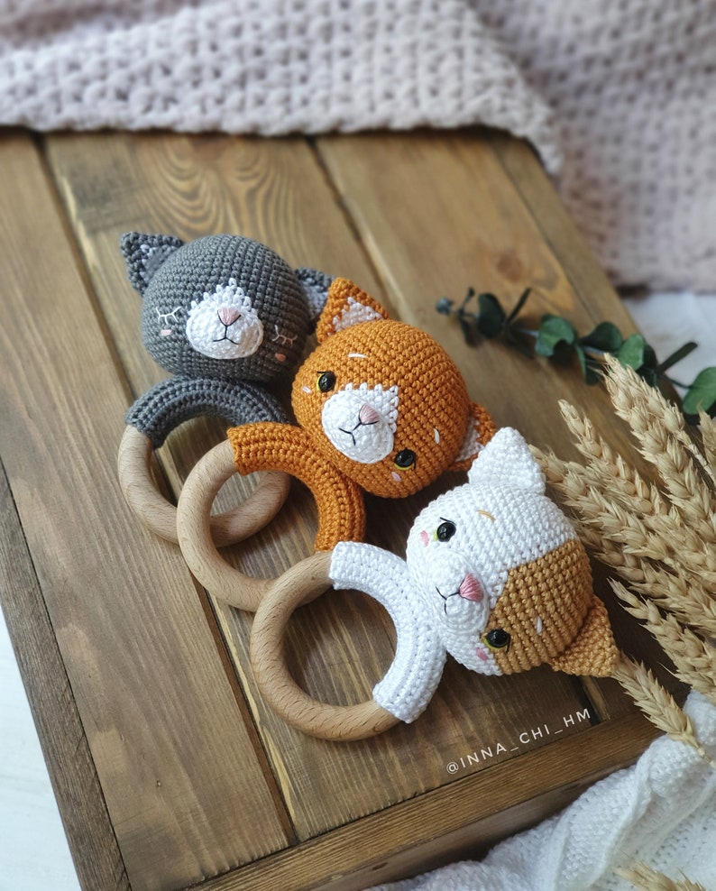 MOTIF UNIQUEMENT : Hochet pour bébé chaton Jouet amigurumi chat Tutoriel pour chaton au crochet Modèle de crochet PDF anglais termes américains, français, espagnol image 8