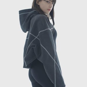 Oversized Cyberpunk Cropped Sweatshirt with Hood and Long Sleeves, Techwear Hoodie Women Streetstyle