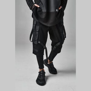 Baggy Cargo Pants with Adjustable Straps and Pockets