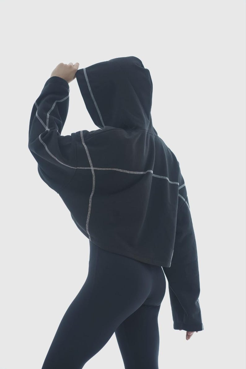 Oversized Cyberpunk Cropped Sweatshirt with Hood and Long Sleeves, Techwear Hoodie Women Streetstyle