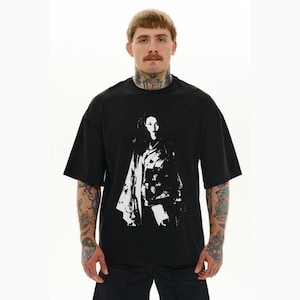 Black oversized T-shirt for men with print, cyberpunk techwear T-shirt, japanese tshirt anime, tshirt with printed woman, fantasy tshirt