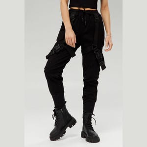 cargo pants straps
tactical trousers
cyberpunk pants
techwear pants
womens techwear
multi pocket pants
utility trousers
subversive basic
warcore clothing
streetwear joggers
high quality cargo
anime fan gift
gift for streetwear