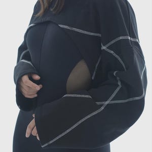 Oversized Cyberpunk Cropped Sweatshirt with Hood and Long Sleeves, Techwear Hoodie Women Streetstyle