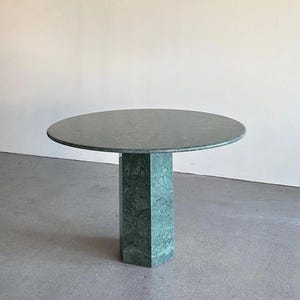 Natural Effect Green Marble Coffee Table, Mid-century Marble Table, Round Green Marble Table, Statement Coffee Table, Easy Maintenance Table