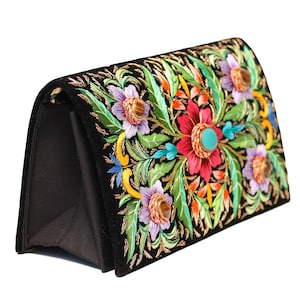Bunte bestickte Samt-Kupplung, Blumenseidenstickerei-Handtasche, verzierte Kupplungs-Geldbeutel ethnische Zardozi-Handtasche, Braut Zardozi-Geldbeutel