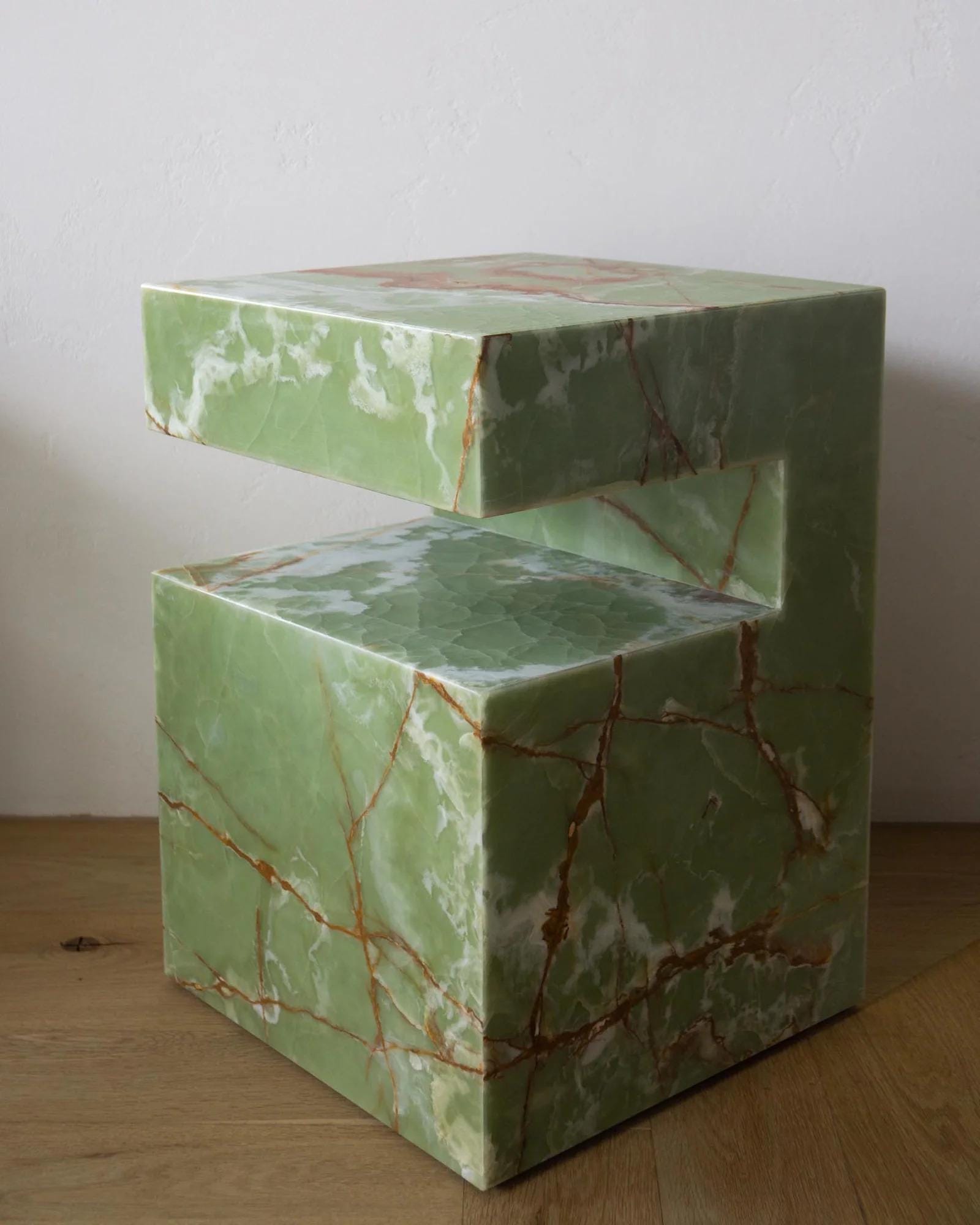 Luxury Green Onyx Furniture, Statement Onyx Table, Green Stone Accent Table, Small Onyx End Table for Modern Interiors, Bedside Nightstand