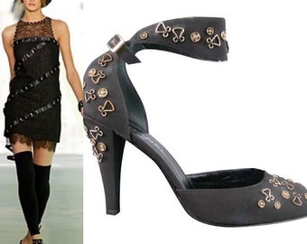 Chanel 2003 Fall 03A snap collection Hook Snaps Black Ankle Strap Pumps EU 40.5 US 9.5/10