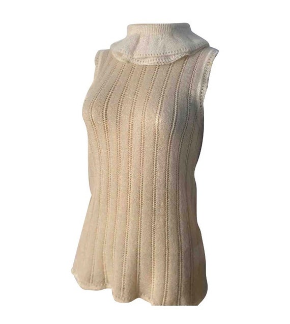 Vintage Chanel 00A, 2000 Fall Ready to Wear Ivory sweater blouse Top FR 44  US 8/10