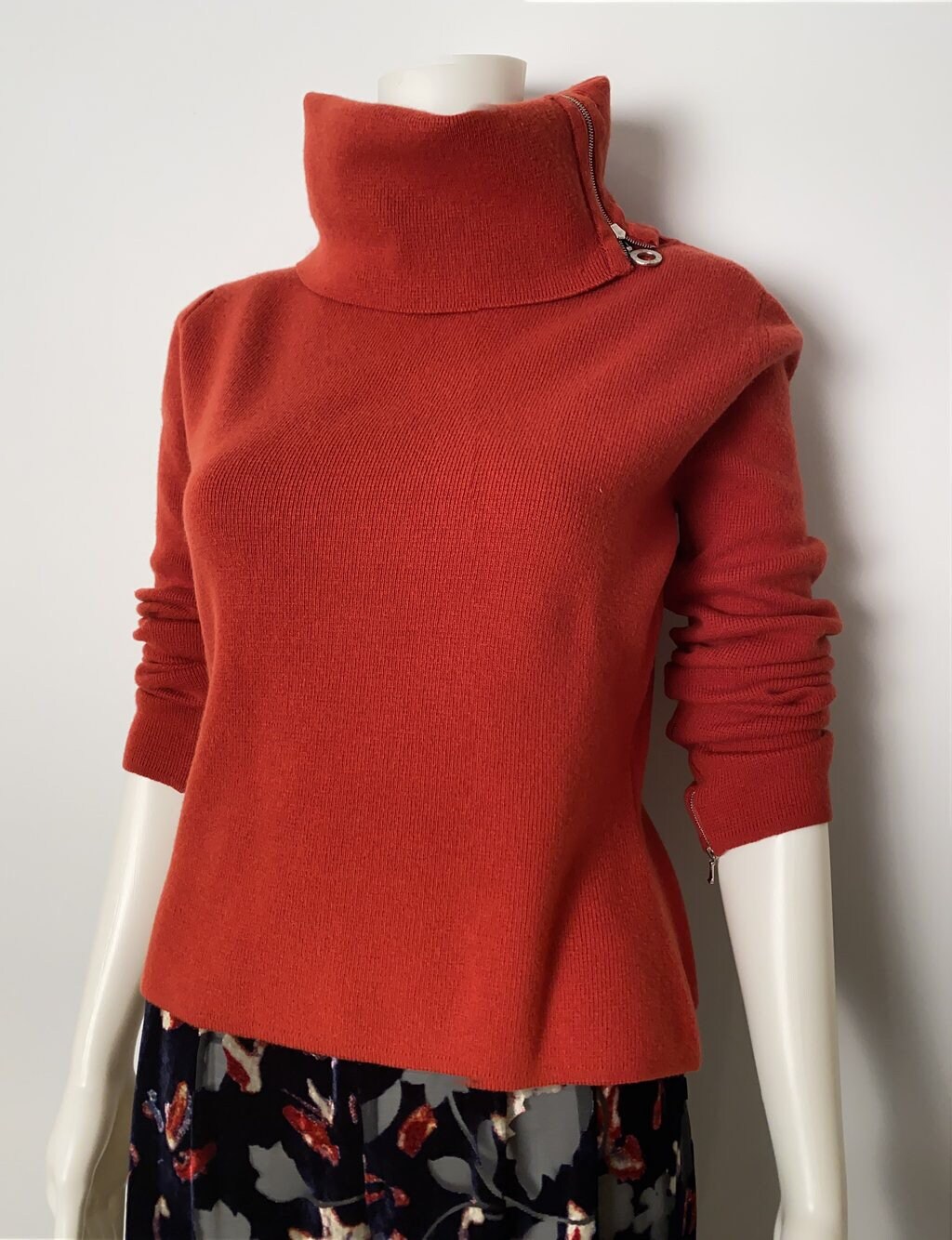 Chanel Identification 00A 2000 Fall Autumn Rust Turtleneck