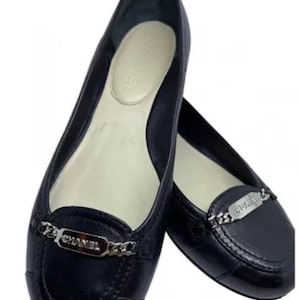 Chanel Black Leather loafer flat shoes EU 37 US 6.5