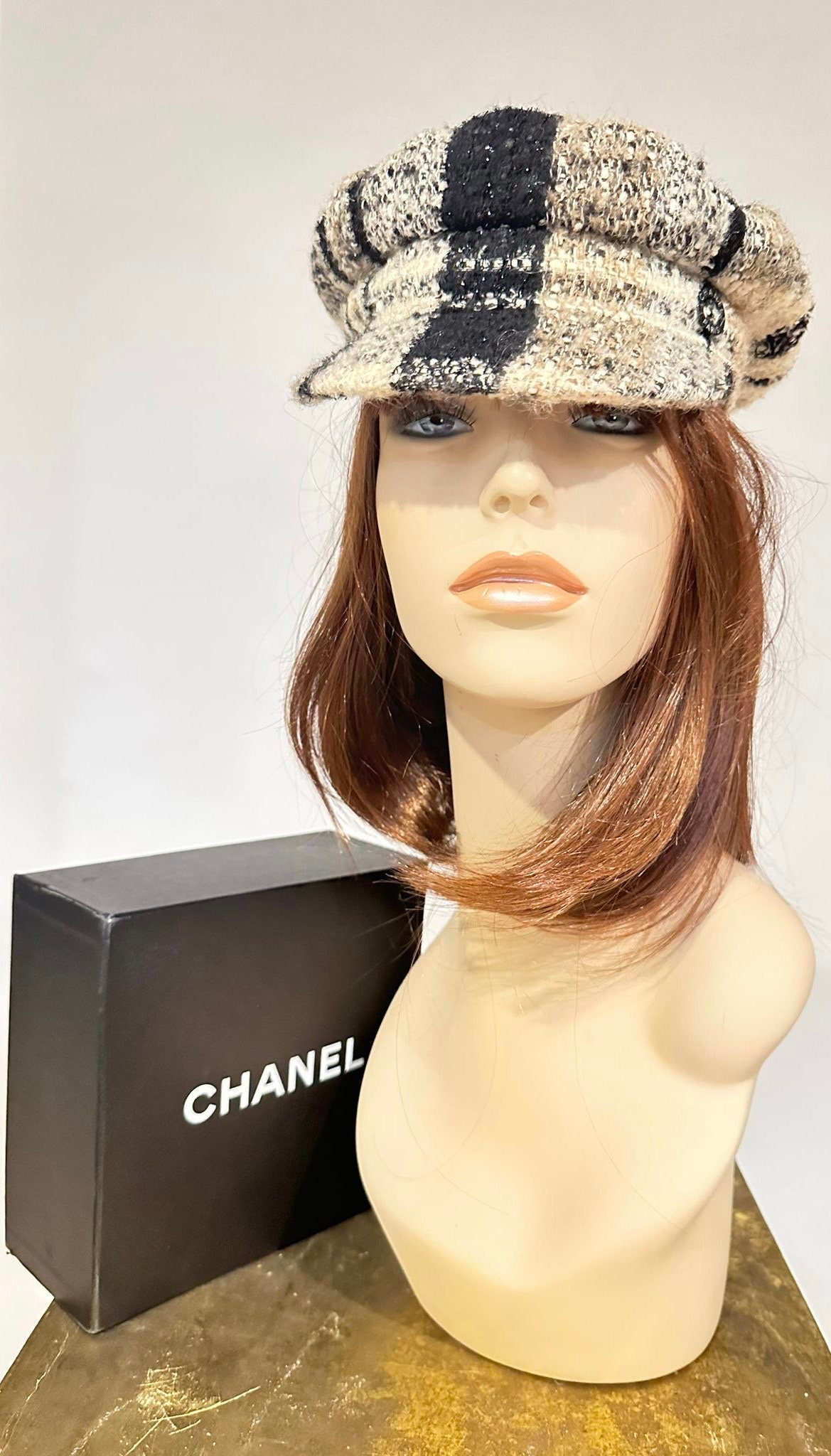 Chanel Sporty 04A 2004 Fall Runway Plaid Tweed Cap Hat Sz 56 -   Australia