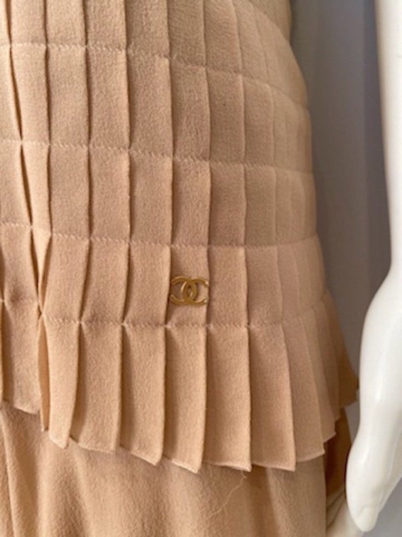 Vintage 2002 Chanel 2 piece beige silk chiffon pl… - image 5