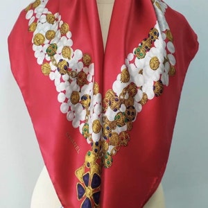 Vintage Chanel Jewel Gripoix Pearls Silk Scarf Large 34”x34”