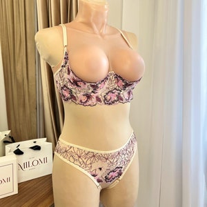 Cupless bra lingerie set with extra support - Shelf bra open quarter cup for large bust and small bust,  Half cup bra Plus size lingerie