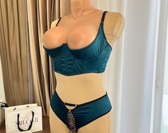 Open Crotched Lingerie Emerald: Cupless Corset Bra with Extra Support and Open Panty Set