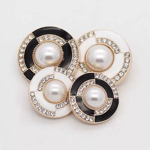 02. 5 pcs of Metal Round buttons with Rhinestones & pearl. Design buttons. Perfect for jackets, cardigans and any other clothing. DIY sewing