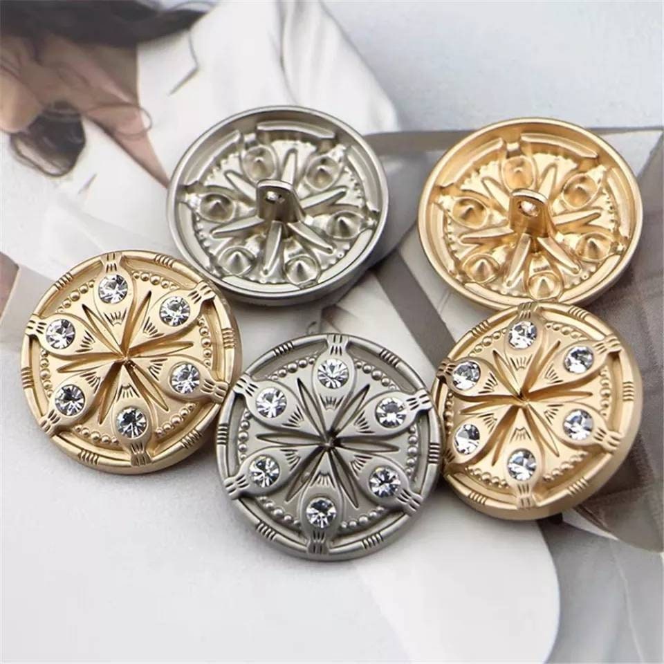 49. 5 Pcs of 20mm Silver Luxury Sewing Buttons Christmas Elk Design Opal Rhinestone  Buttons for Clothing Golden Buttons for Fur Coat 