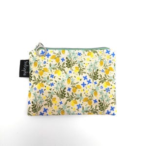 kleine handgemachte Geldbörse * Geldbeutel aus Baumwolle * Portmonee mit floralem & Zitronen Print * Portemonnaie vegan * kleine Tasche