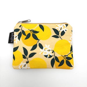 kleine handgemachte Geldbörse * Geldbeutel aus Baumwolle * Portmonee mit Zitronen Print * Portemonnaie vegan * kleine Tasche für Krimskrams