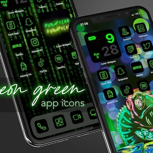 Könnte beinhalten: Zwei iPhone-Bildschirme mit einem Neon-grünen App-Symbol-Thema. Die Symbole sind grün umrandet und haben einen schwarzen Hintergrund. Der Hintergrund des linken Bildschirms ist ein grünes Matrixmuster mit dem Text "neon green app icons". Der rechte Bildschirm zeigt eine grün-schwarze Illustration einer Kreatur mit Kopfhörern und einem DJ-Mixer.