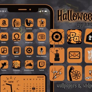 Puede incluir: Una pantalla de teléfono digital con iconos de aplicaciones con temática de Halloween. Los iconos son de color naranja con diseños negros, incluyendo una telaraña, una calavera, un fantasma y un esqueleto. El texto "Halloween app icons" está en la parte superior de la pantalla.