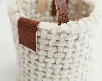 Miniature Dollhouse Laundry Basket: Beige Boucle Fabric & Leather Handles
