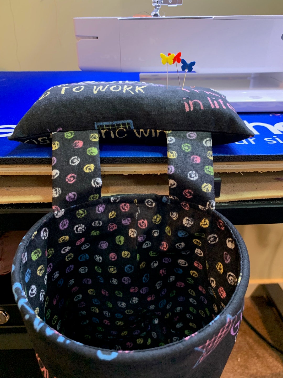 Thread Catcher W/pincushion! A 