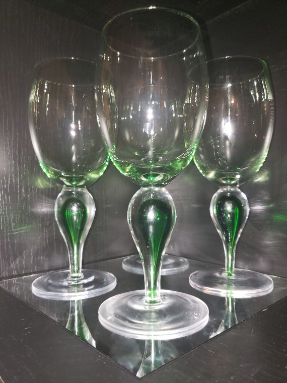 Green Ribbed Wine Glass Set of 2 pieces Hand blown glassware drinkware