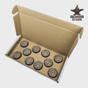 Bases de arenisca para miniaturas de 28 mm / 32 mm, bases redondas de resina pintadas de 25 mm a 160 mm para juegos de guerra de mesa. imagen 5