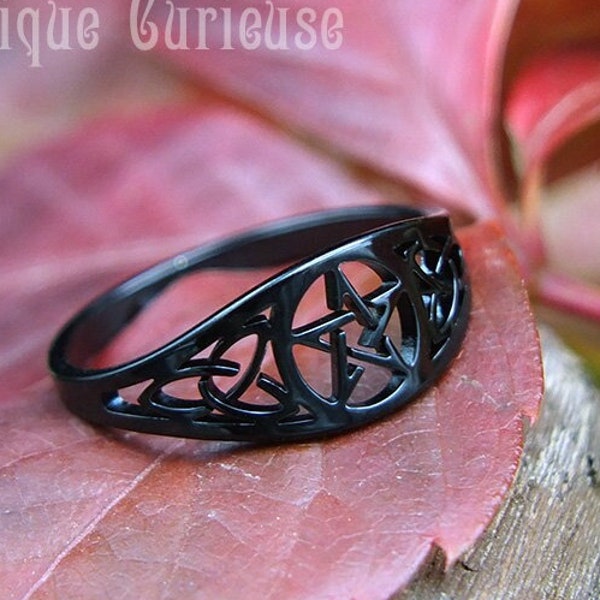 Celtic pentacle steel ring pentagram silver, gold or black wicca color