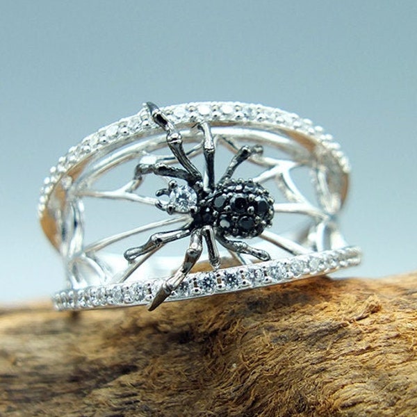 Gothic ring spider silver 925 and zircons CZ