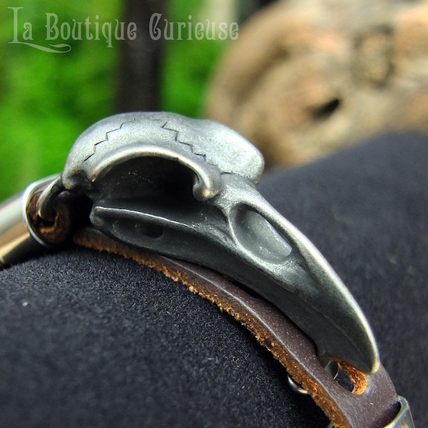 Adjustable raven skull leather bracelet for men, gothic viking