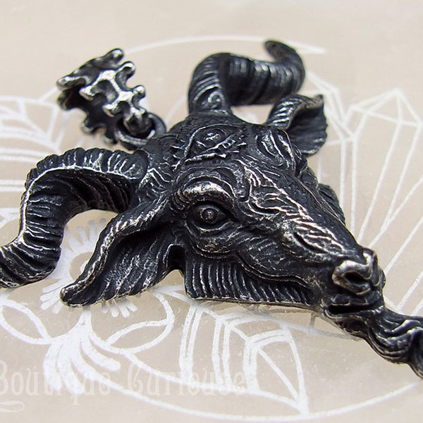 Grand pendentif gothique diable Baphomet en acier