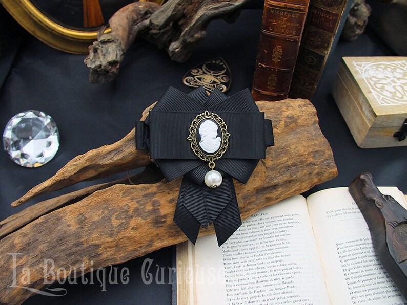 Victorian gothic steampunk style cameo brooch image 2