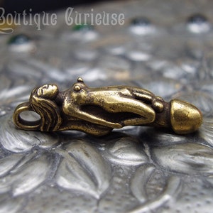 Virility and protection amulet for men, bronze, naked women - palad khik