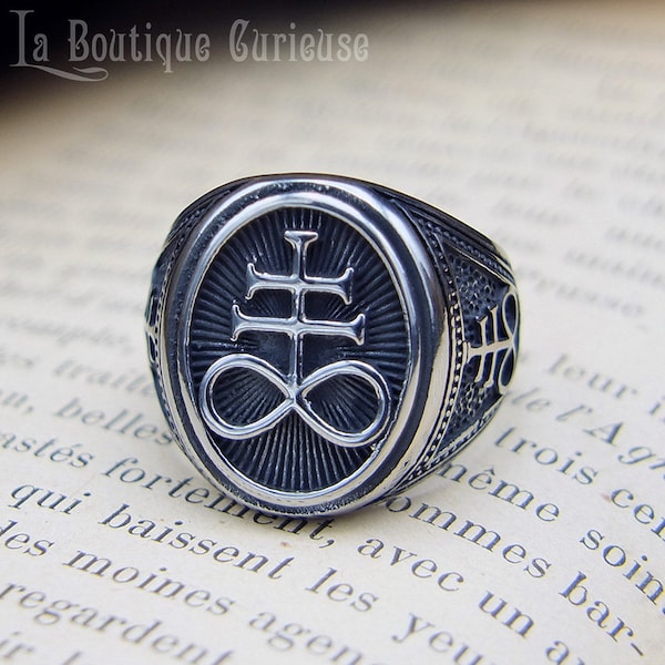 Bague chevalière alchimie croix de Léviathan croix de souffre en acier