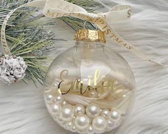 8 cm personalized glass Christmas bauble, with white pearls and dried flowers, unique Christmas tree ornament & personalized Christmas gift.