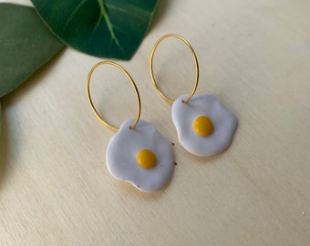 Breakfast Food Fried Egg Sunny-Side-Up Clay Stud Earrings, Fried Egg Stud Earrings, Egg Stud Earrings, Fried Egg Post Earrings