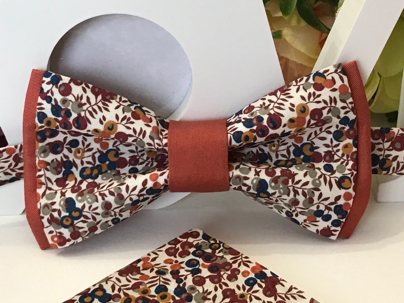 Liberty Wiltshire Bud C double bow tie and plain Terracotta Organic Cotton fabric /Child/Baby/Costume pocket/Ceremony/Wedding/Baptism image 3