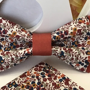 Liberty Wiltshire Bud C double bow tie and plain Terracotta Organic Cotton fabric /Child/Baby/Costume pocket/Ceremony/Wedding/Baptism