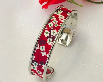 Bangle bracelet in brass and Liberty fabric Mitsi Valeria Red