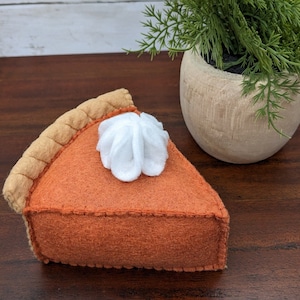 Felt Pumpkin pie with removable whipped cream, Thanksgiving gifts, Fall tiered tray decor, Eco friendly, Felt play food