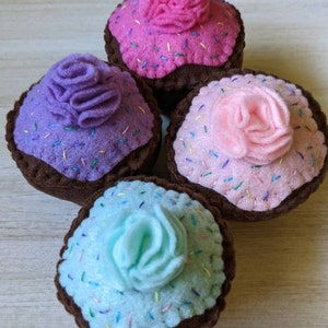 Felt play food, 4 felt chocolate cupcakes with frosting and sprinkles, eco friendly kid's toys, tea party desserts, childrens bake shop food image 5