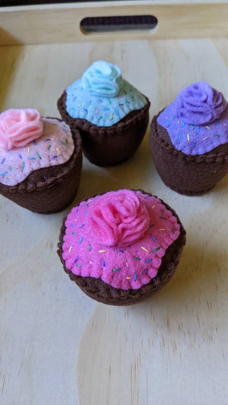 Felt play food, 4 felt chocolate cupcakes with frosting and sprinkles, eco friendly kid's toys, tea party desserts, childrens bake shop food image 8