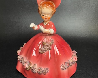 Arnart Cherchez La Femme Figurine