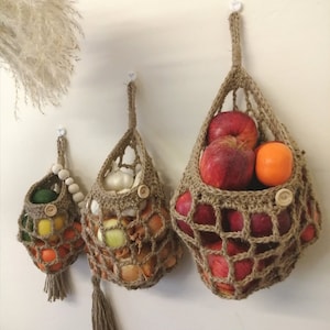 Wall jute hanging fruit bag set, Hanging basket, Fruit/vegetable wall mounted basket, Eco friendly Gift, Indoor bohemian decor, wall storage